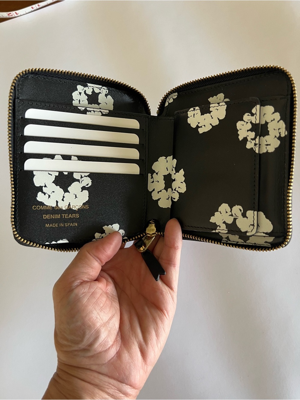 New Comme des Garcons x Denim Tears Zip Wallet - Picture 3 of 8
